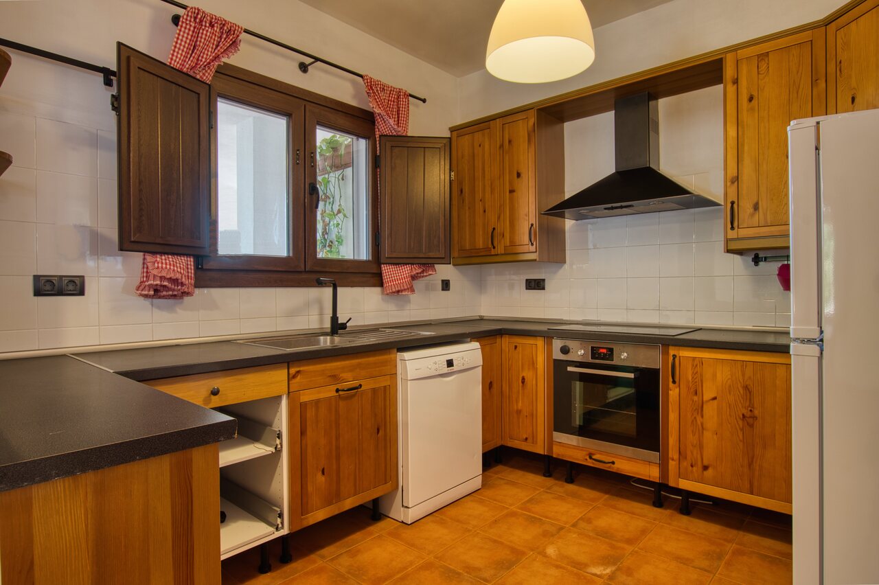 1379-villa-for-sale-in-mondron-48527-large