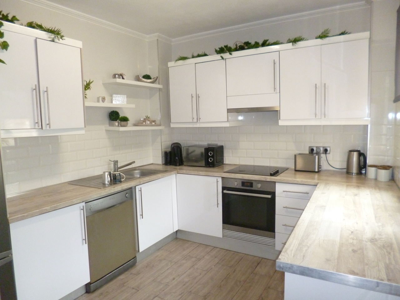 1613-villa-for-sale-in-play-flamenca-1362359-large