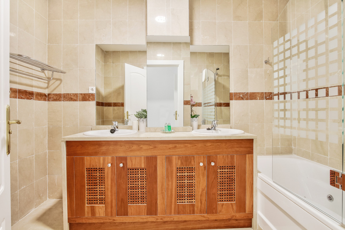 20-d1f7658cbe4ba6cd8666fec30fba80ad-1