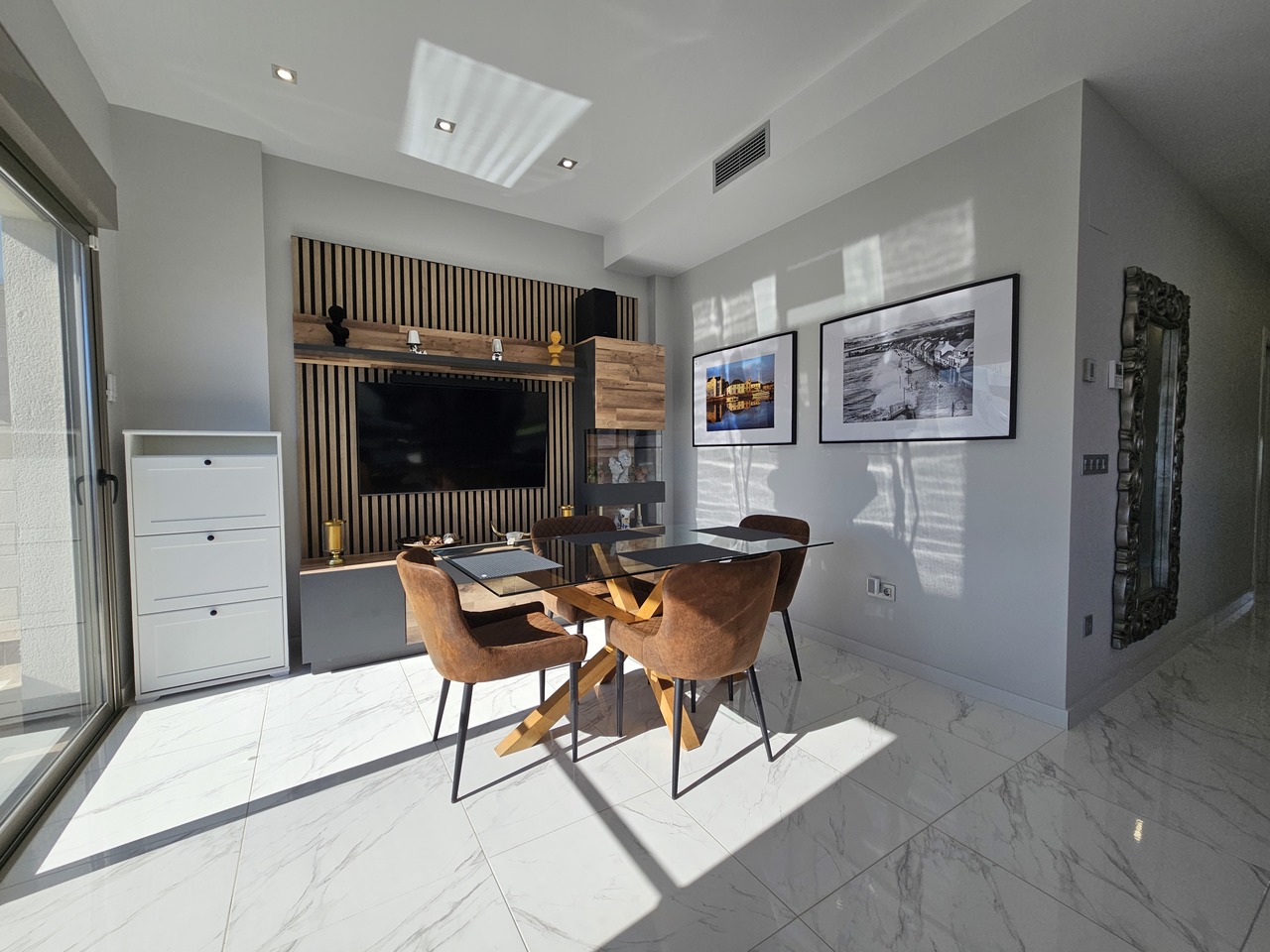 20250130_130416_xlarge