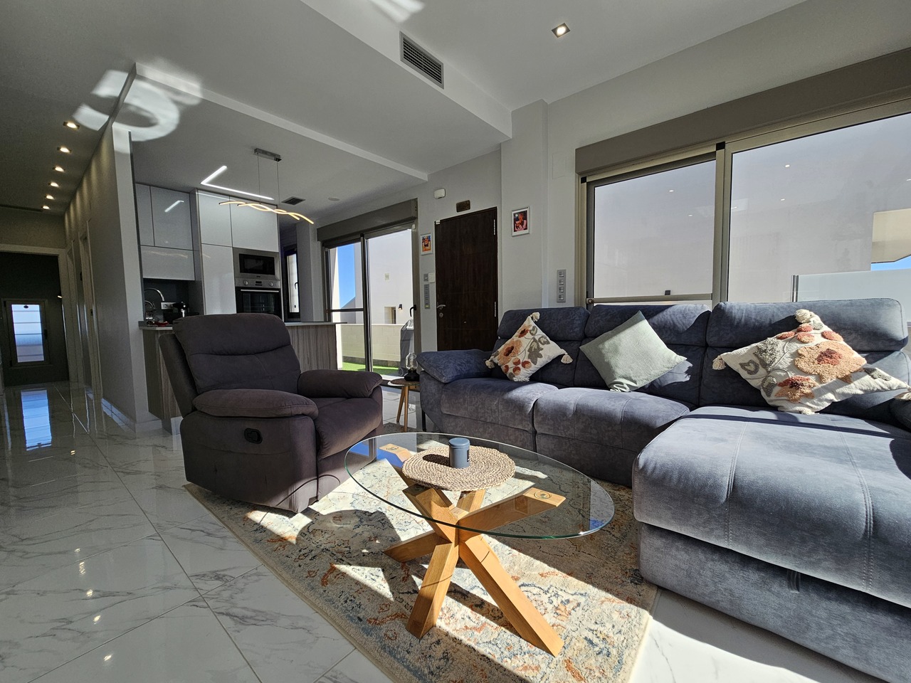 20250130_130705_xlarge