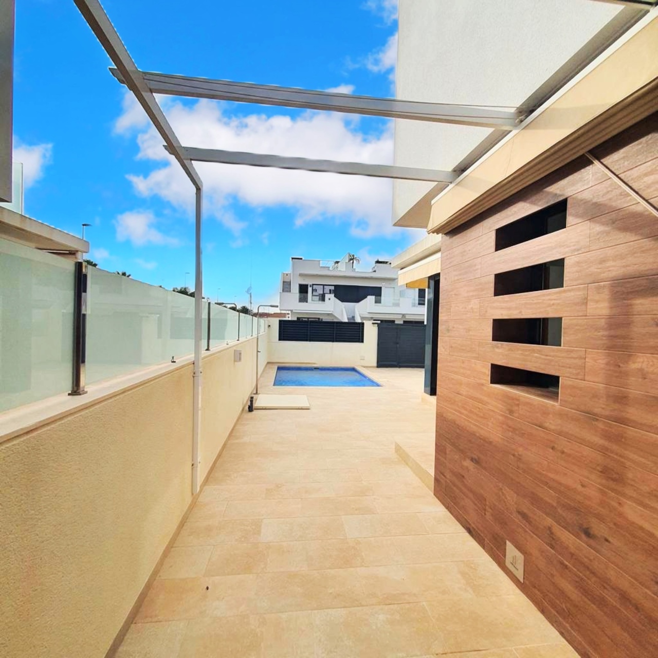 24cf26419f965051f478_xlarge