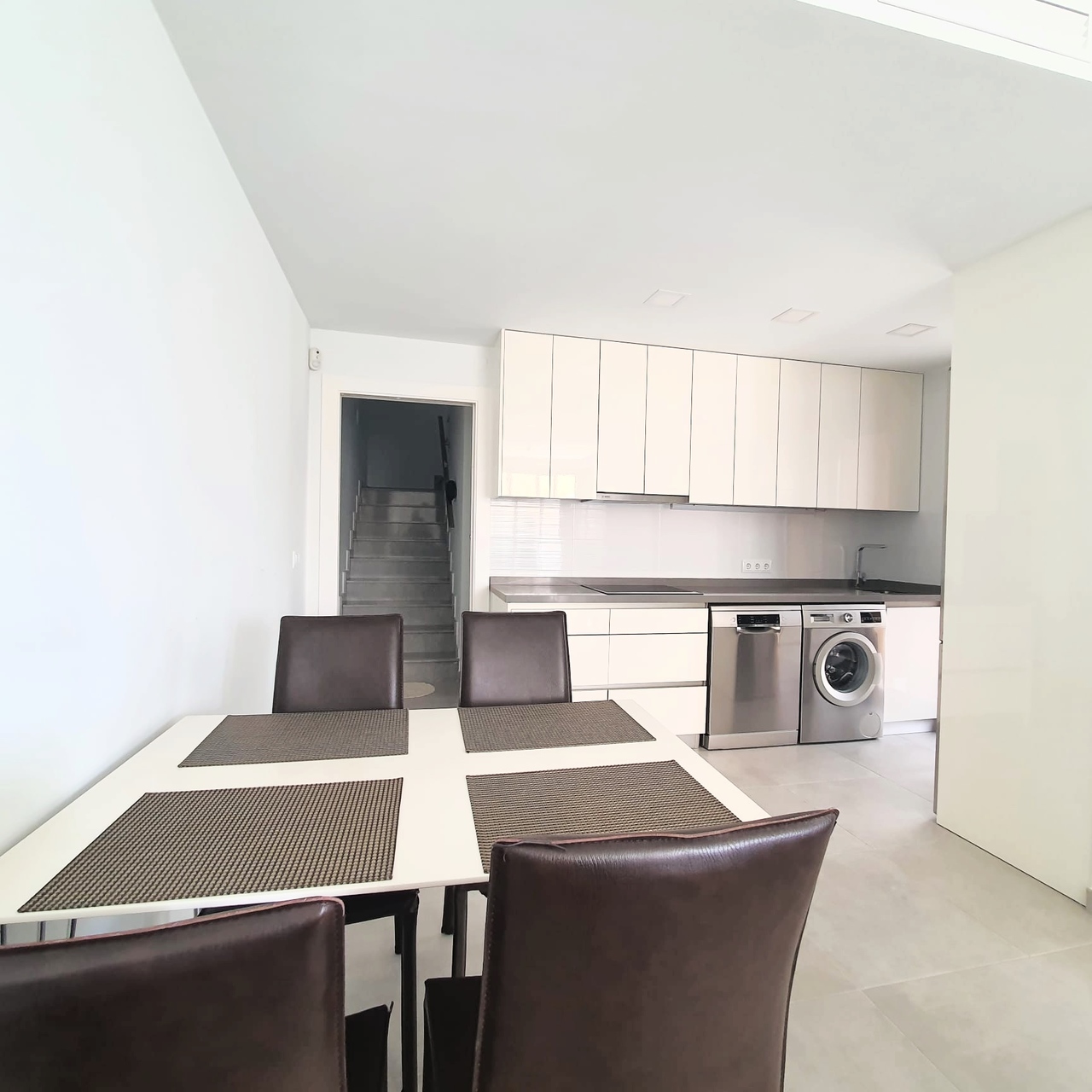 73effdf92b0d2be2cde4_xlarge