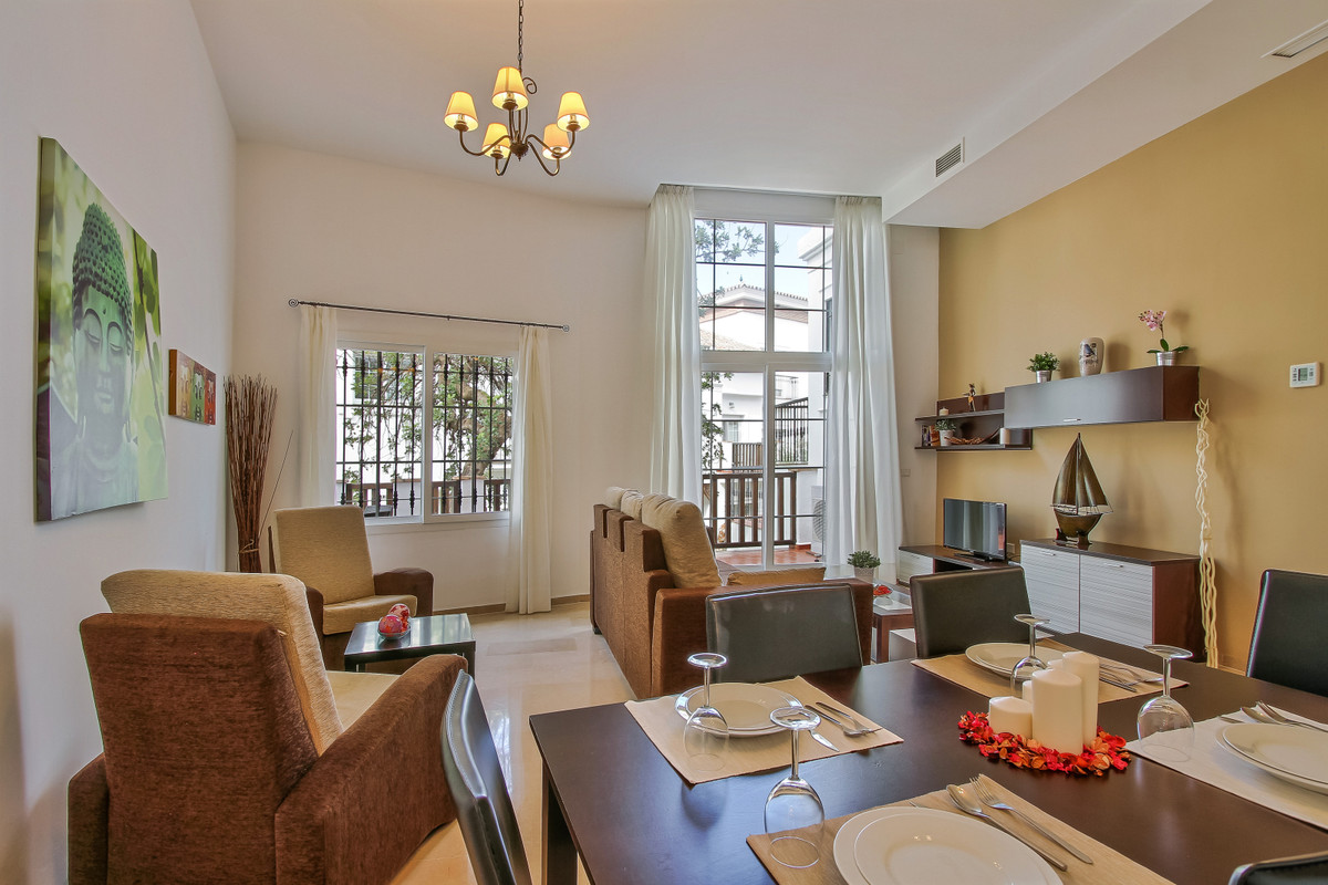 8-e64a9055bba3e77ac8aca3b893cdf826-1