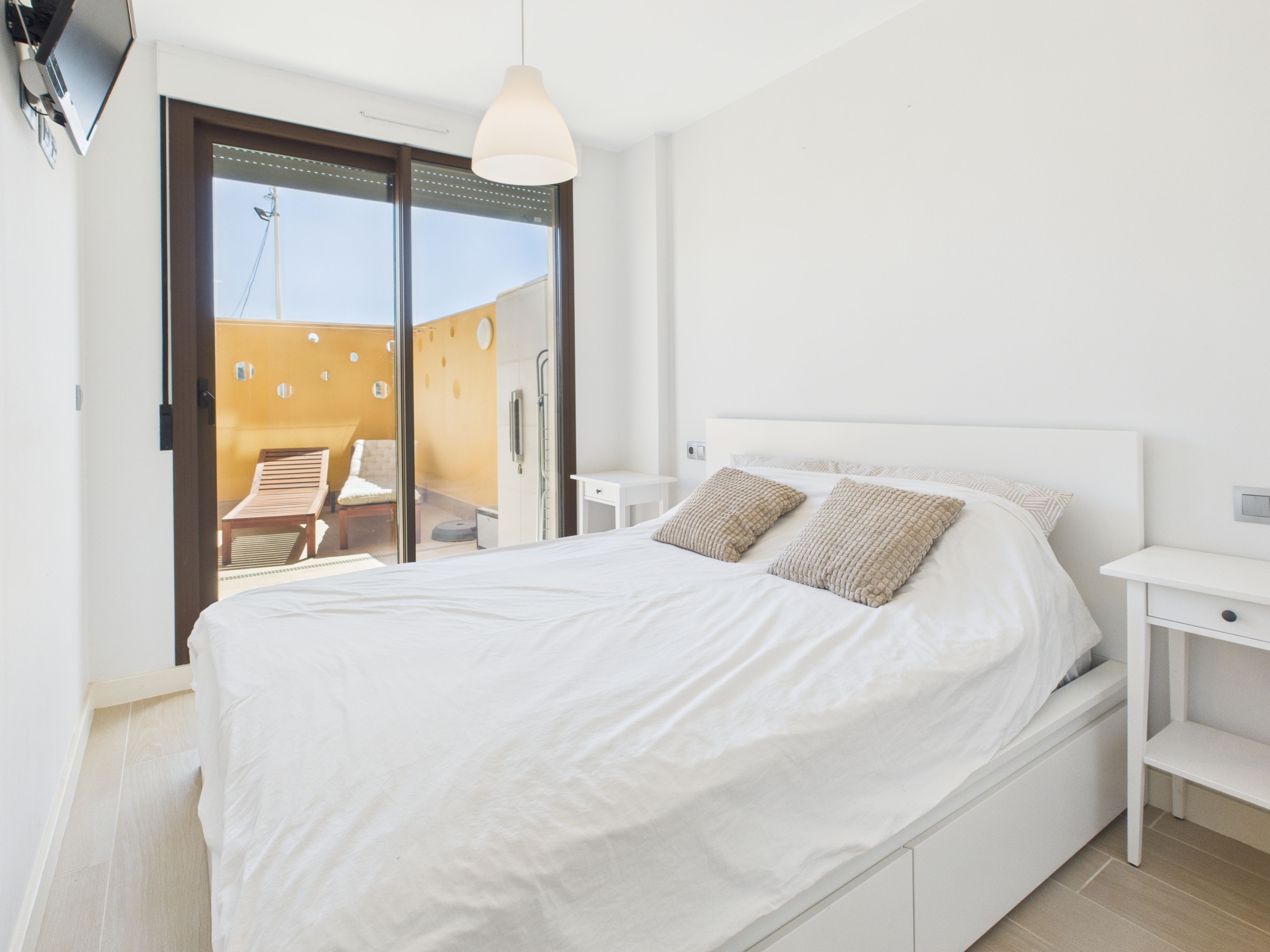 9775_seafront_2_bedroom__2_bathroom_apartment_with_stunning_mar_menor_views_playa_honda_010925165310_cam05282g0_pr0089_still007