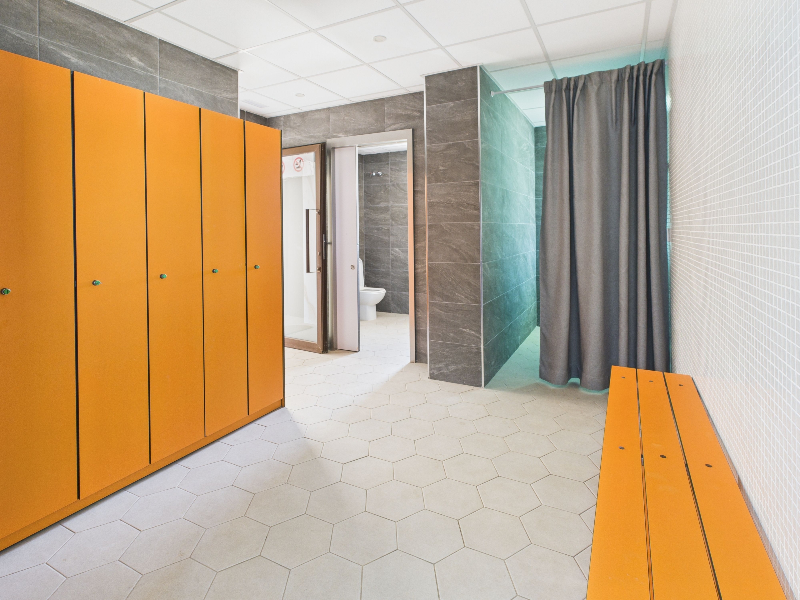 9775_seafront_2_bedroom__2_bathroom_apartment_with_stunning_mar_menor_views_playa_honda_010925165329_cam05282g0_pr0089_still029