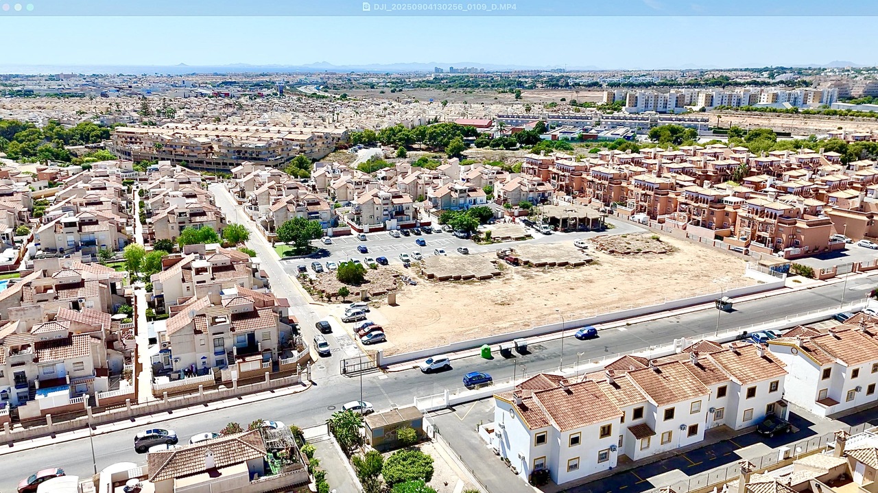 c58d95d0-d5c6-4322-94f4-8a232a7e42ef_xlarge