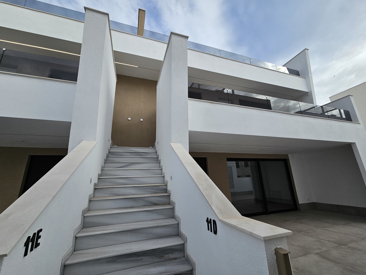 d6fd6f61ef85d2cb06d6_xlarge