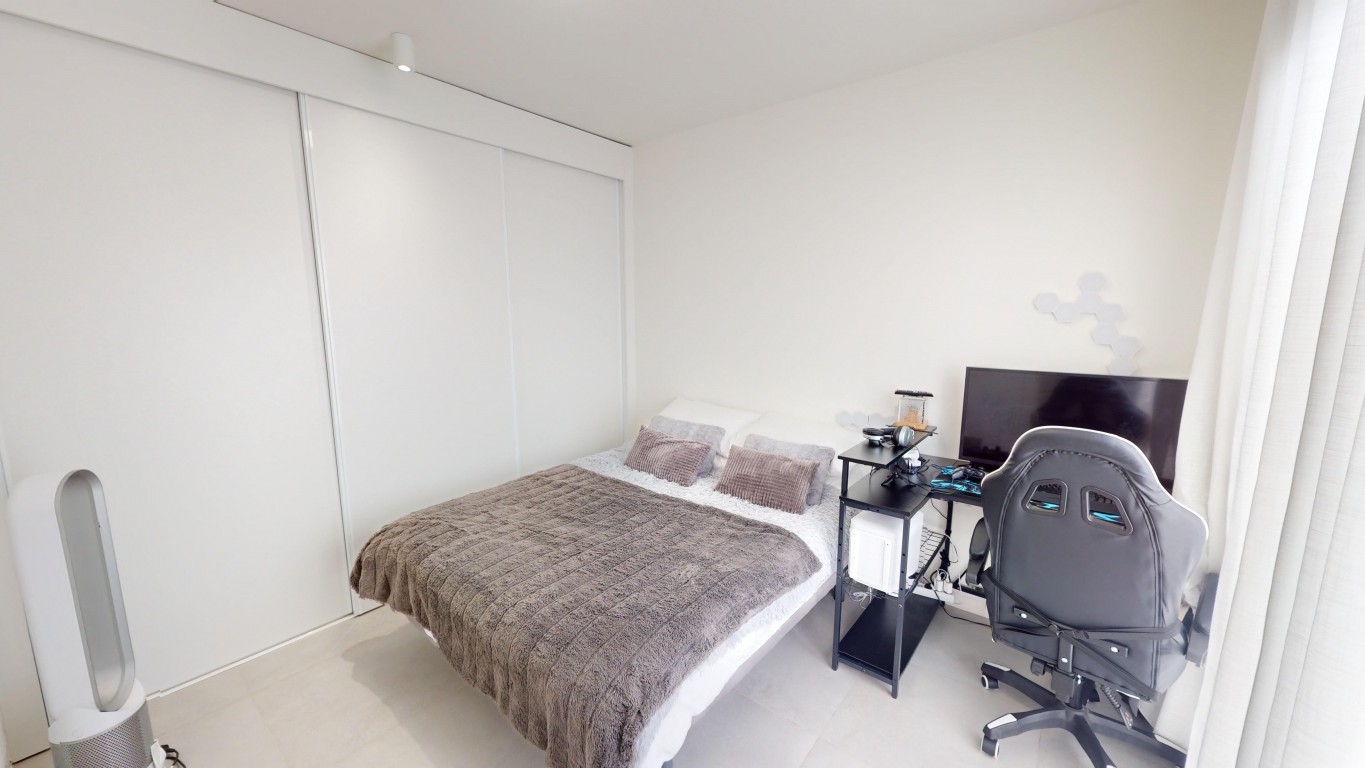 full_1389532_63095717