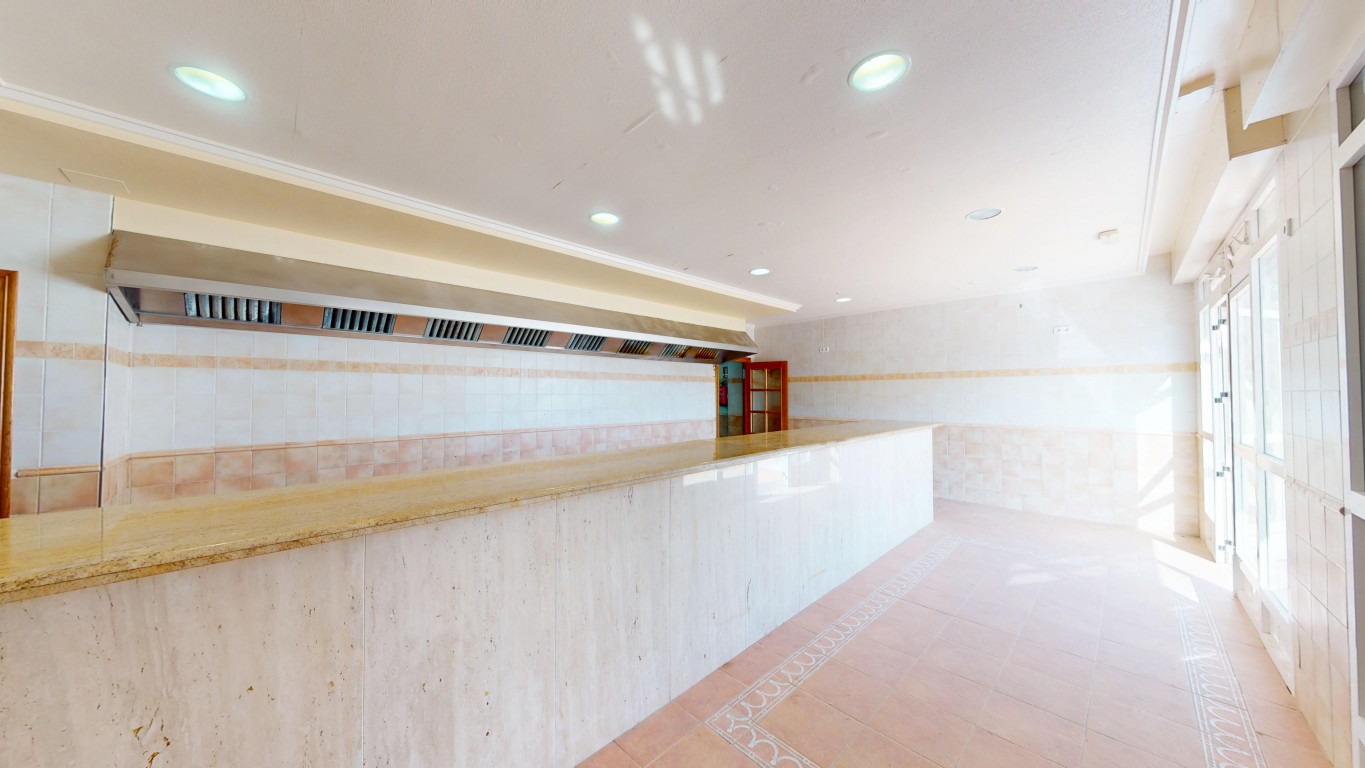 full_1463381_64803460