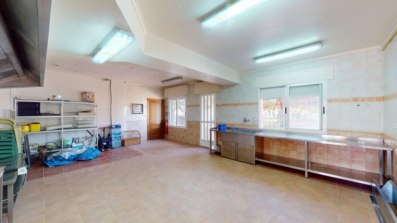 full_1463381_64803463