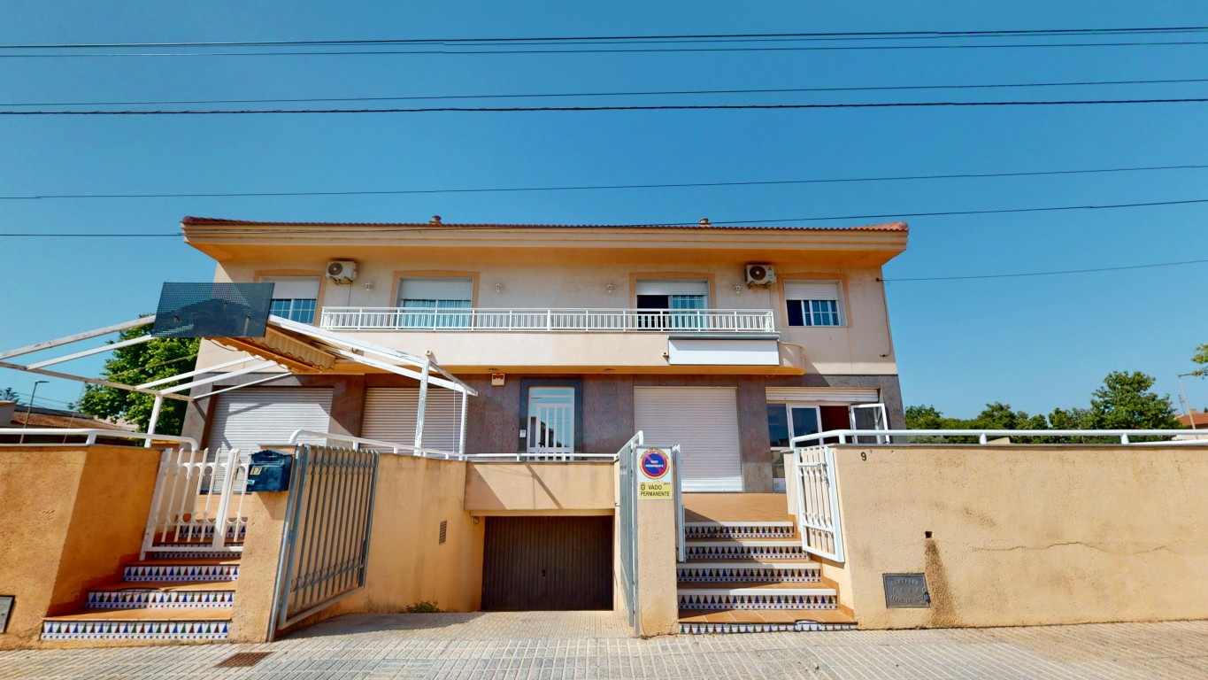 full_1463381_64803469