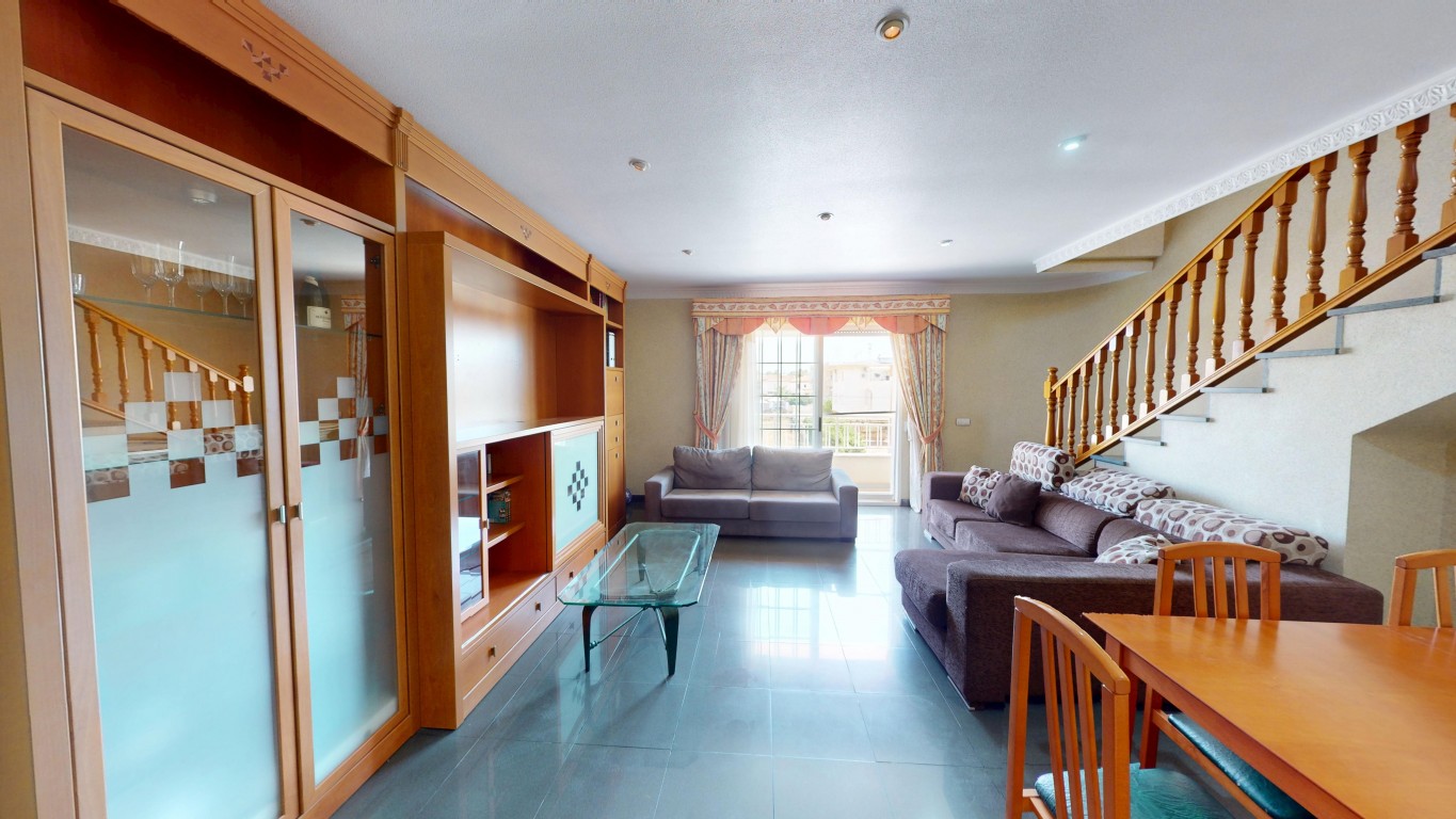 full_1463381_64803476