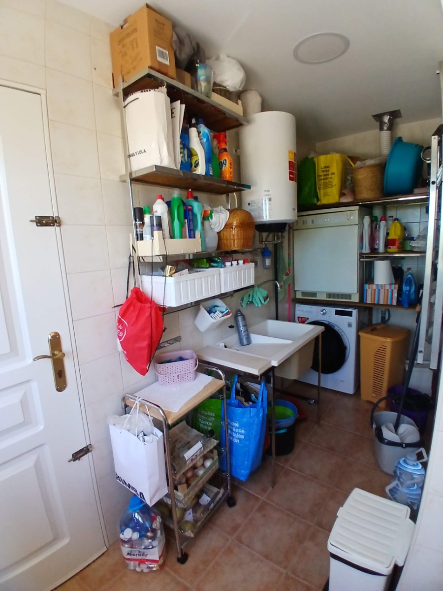 o_1ianbh81vcg117vu1tj71d4qp4j3i