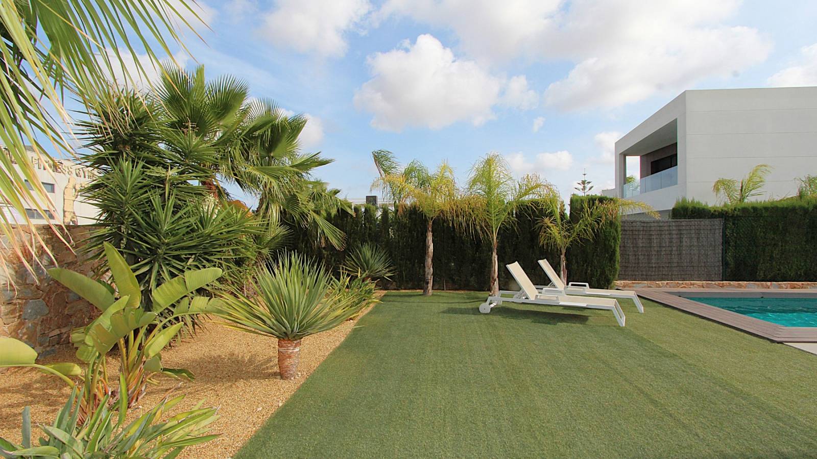 o_1ijdert8m2oi4ur1pos9u8dip23