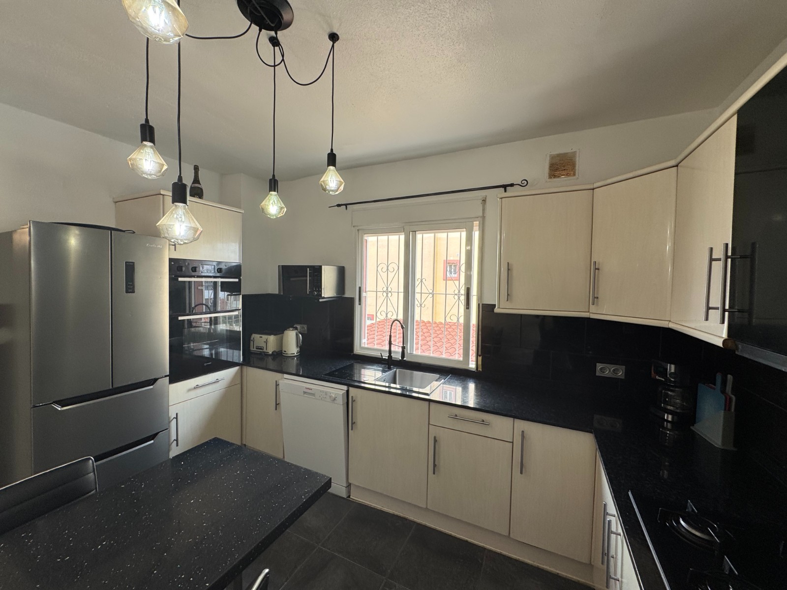 o_1ilr0rirlbna1rqc9b01rq71ejo2k