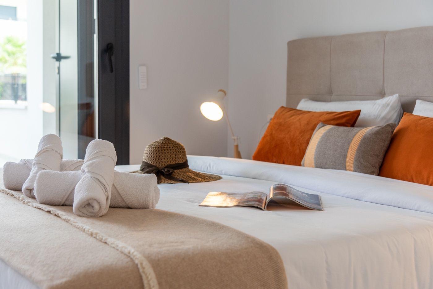 o_1imnjef3tuc81tm1j24g271eg836