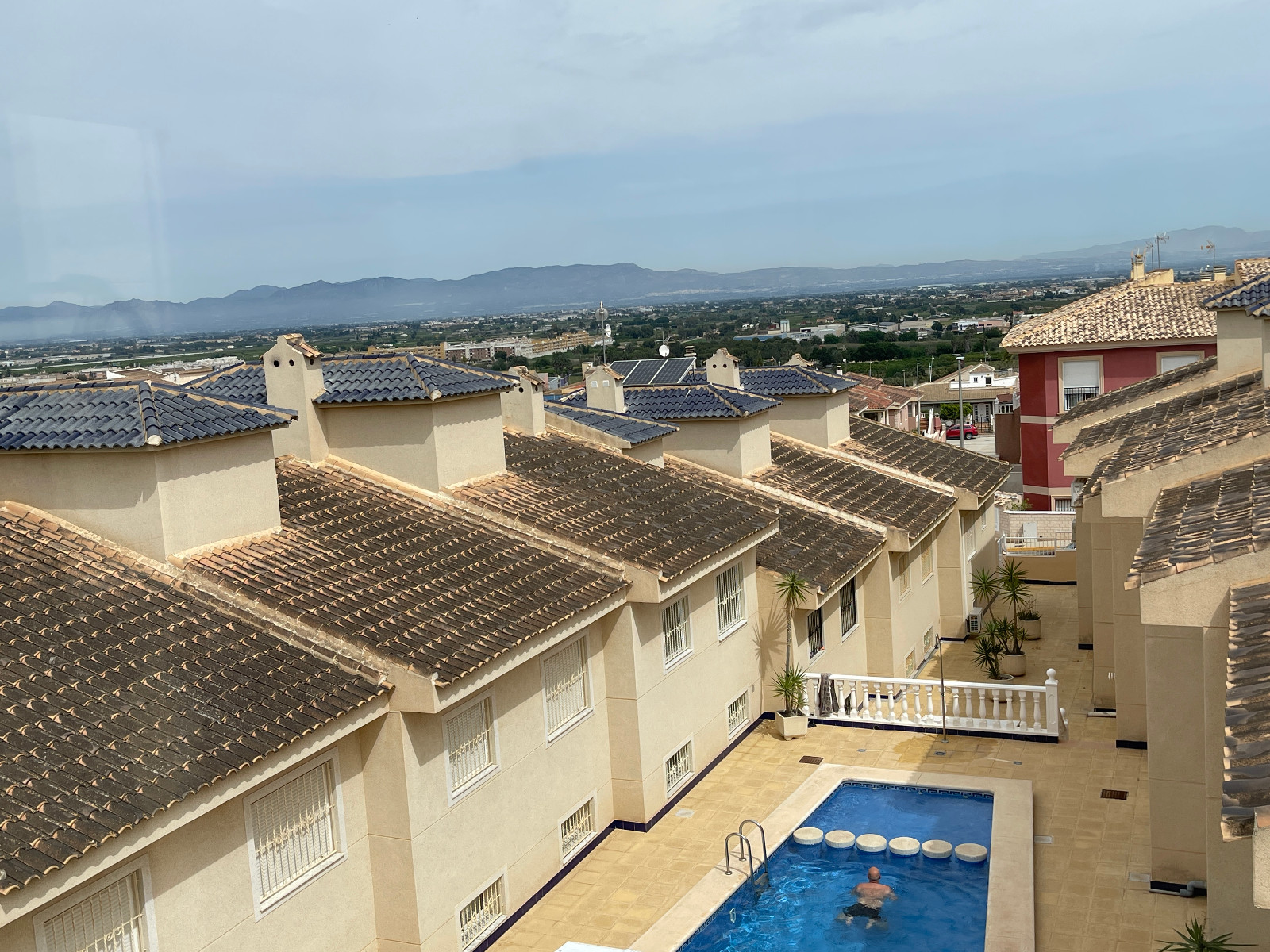 o_1ipmjcvcth6q1vqr1jgbq0beeq1c