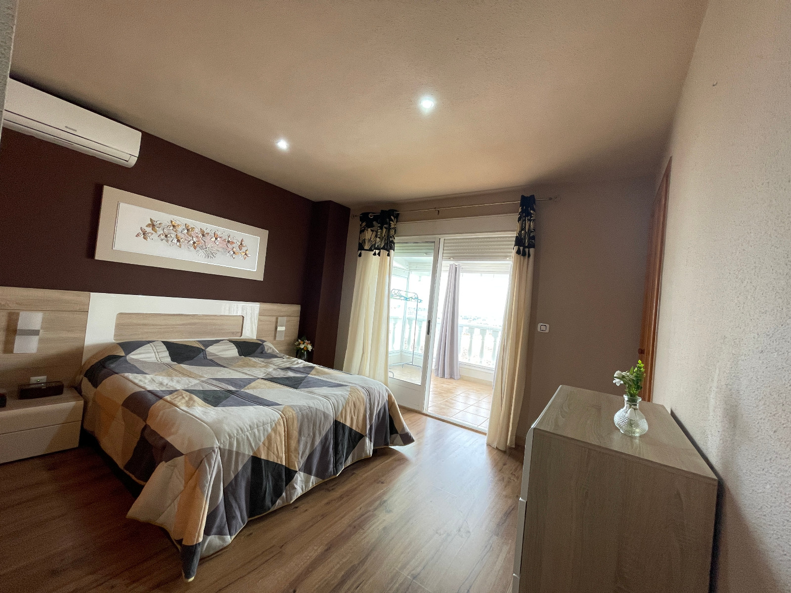 o_1ipmjg655blp1nmqclj6k4142i2g