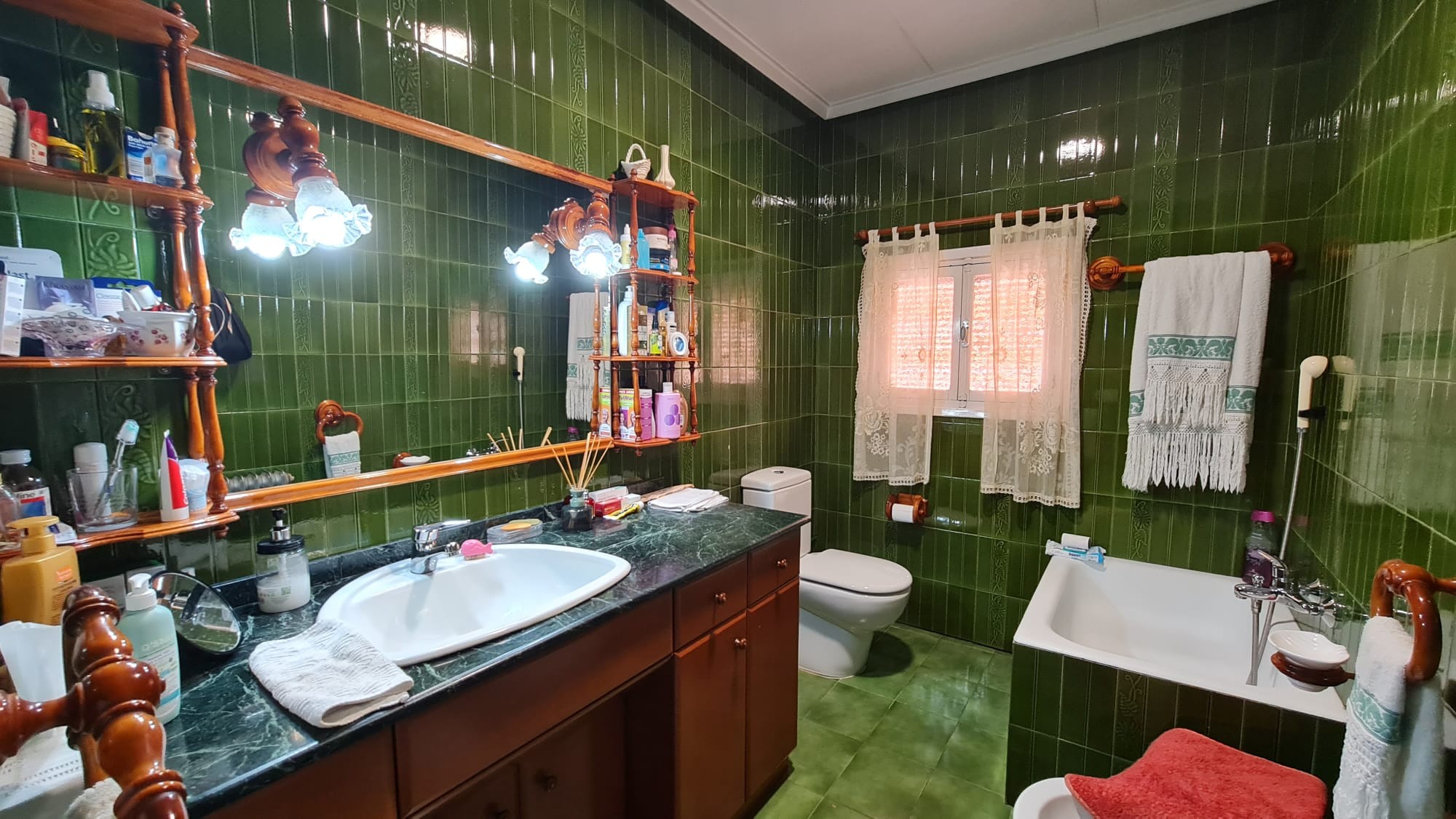 o_1istbrkqh1lpu10qvrnq1b6kebr3q