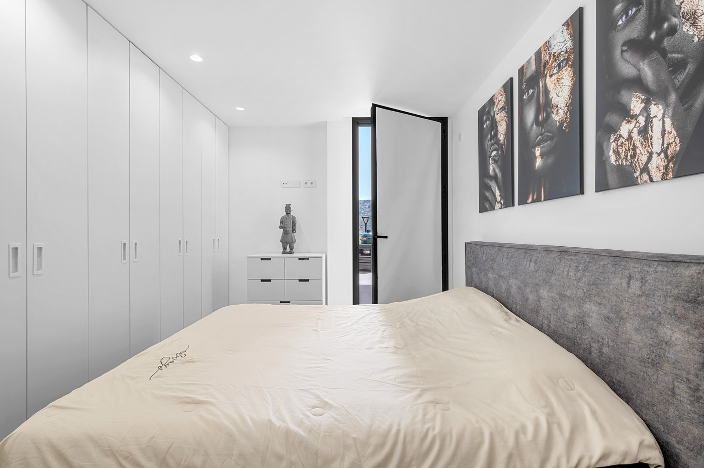 o_1its359h71btv1utn1tbuknq11qi34