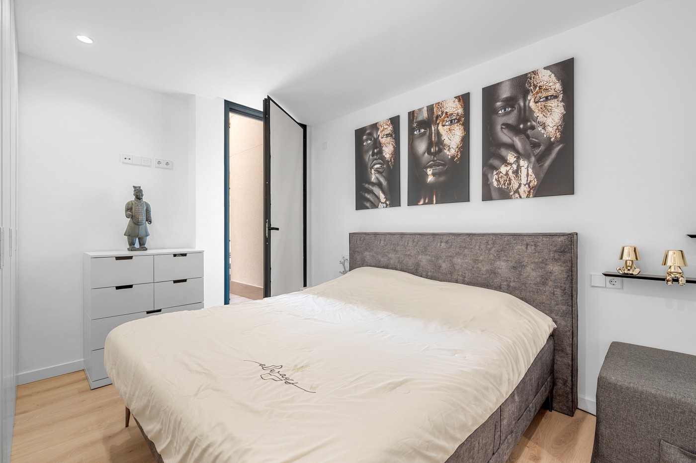 o_1its359h71hrgu8sioi1mofsv033