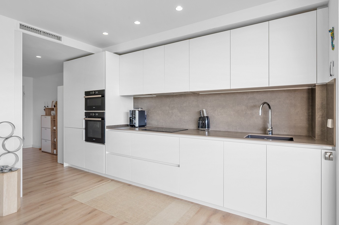 o_1its359h7tac19nm1nef31a1b23j