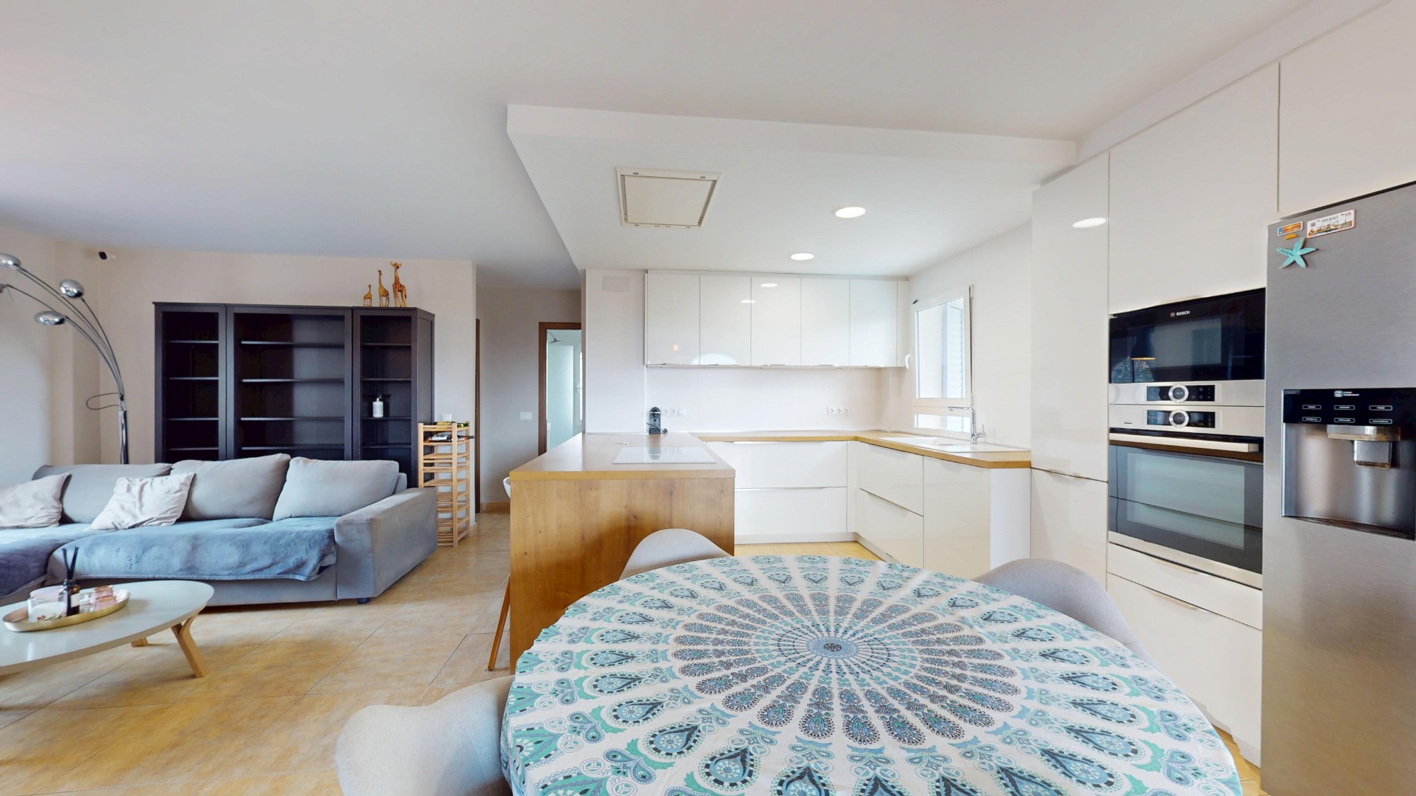 o_1iv5kf2tgu851ctm1b6i1j5i1kmb2k