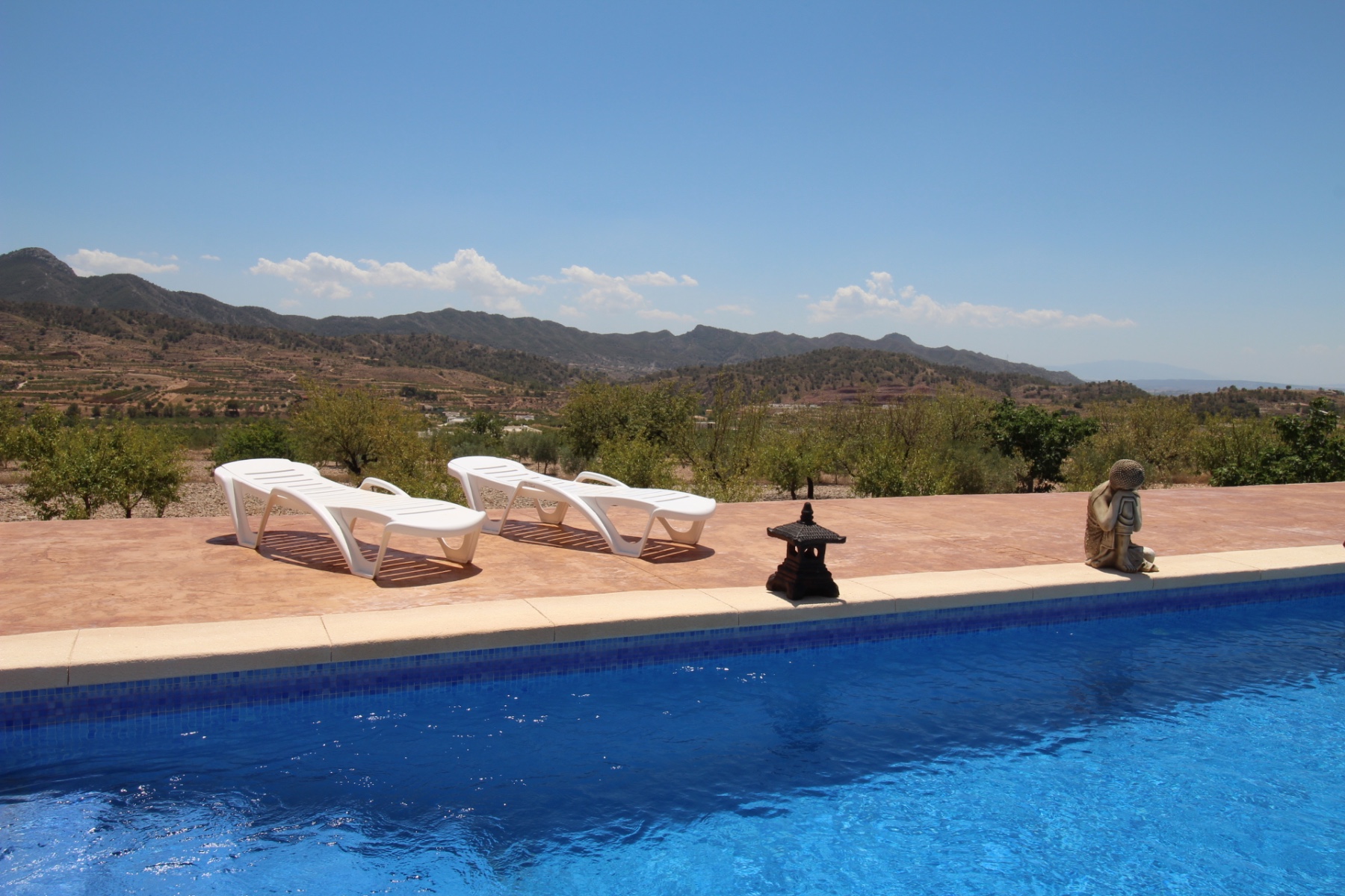 o_1j01j540pa4v1so41bk8158vgh75e