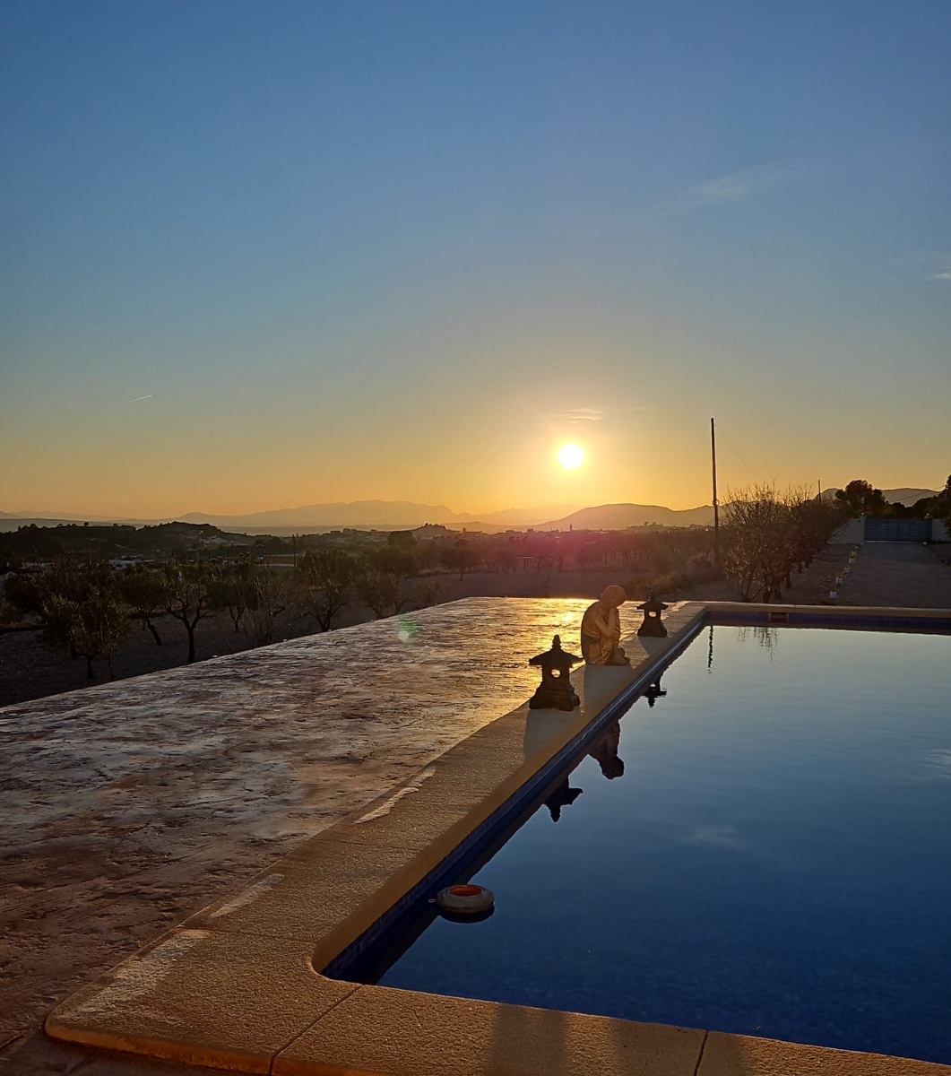 o_1j01lvnug1s1n1qgch0e5op15451q