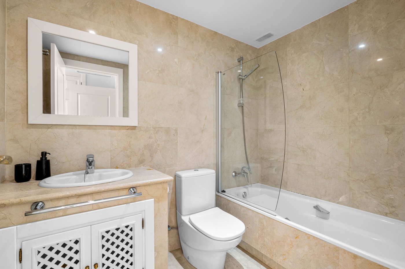 o_1j1ovaqtv7mfiq66n1ud51n692s