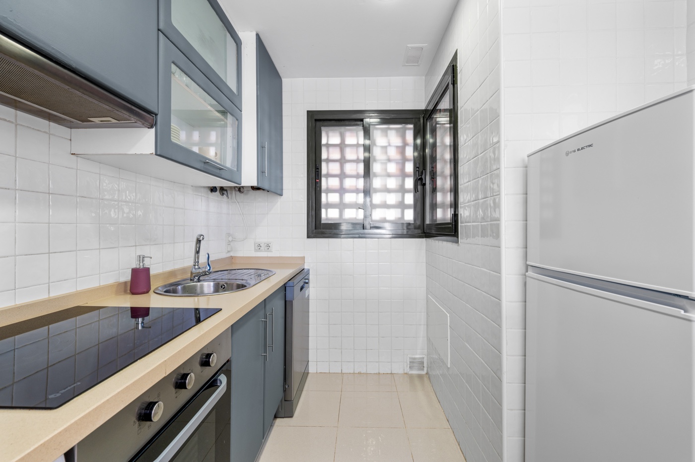 o_1j1ovaqu0mcr1hnr114ifs9kui34