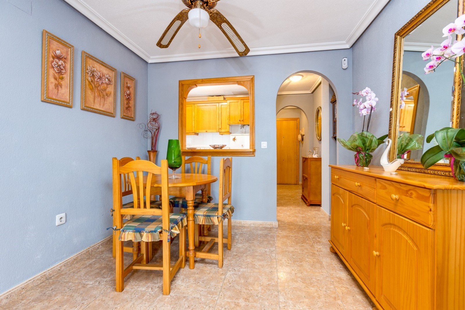 o_1j1v5k217qlk9im3qq1mb0f702n