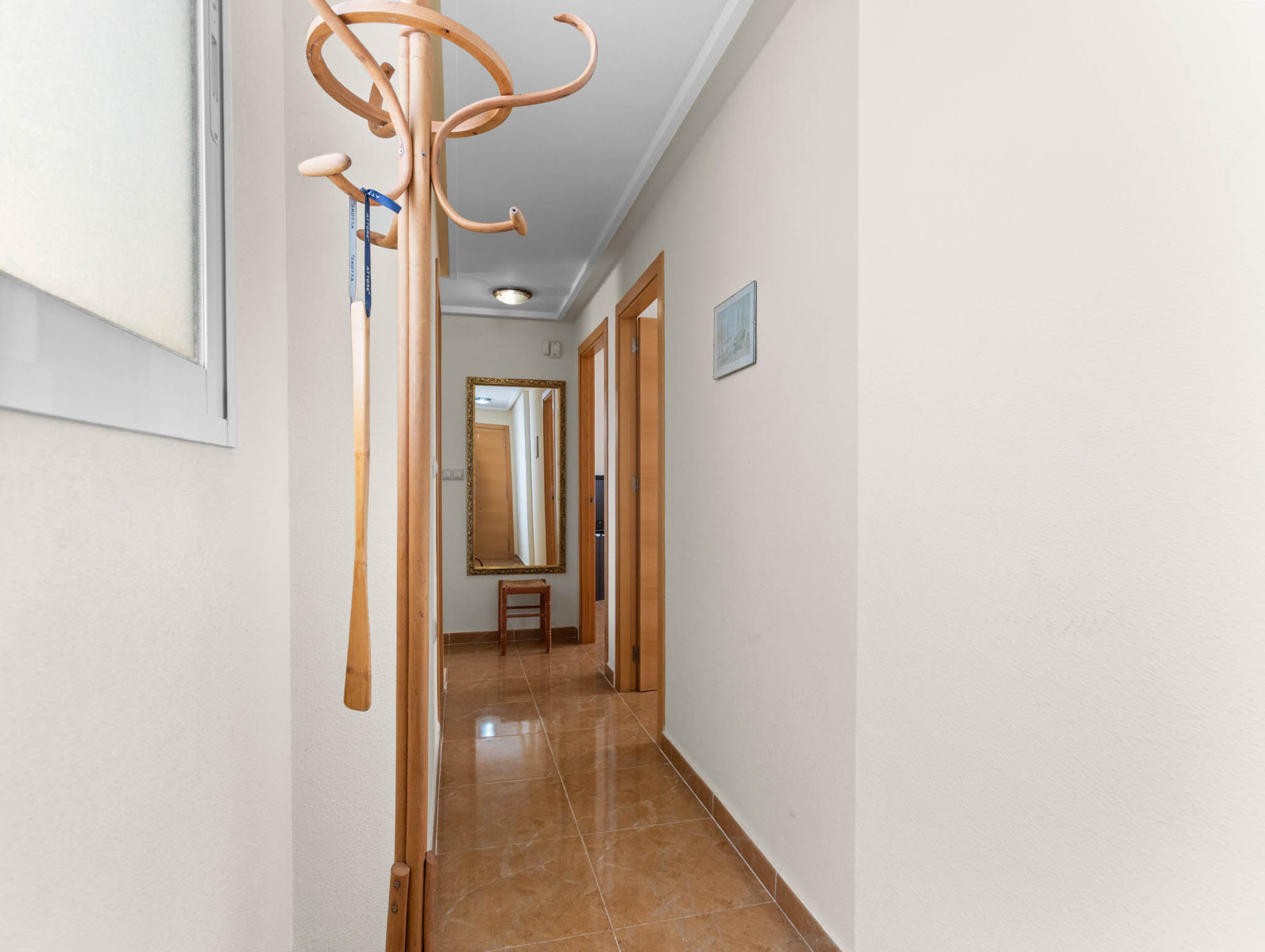 o_1j4mppfdelh5111pb1b17an1q5u24