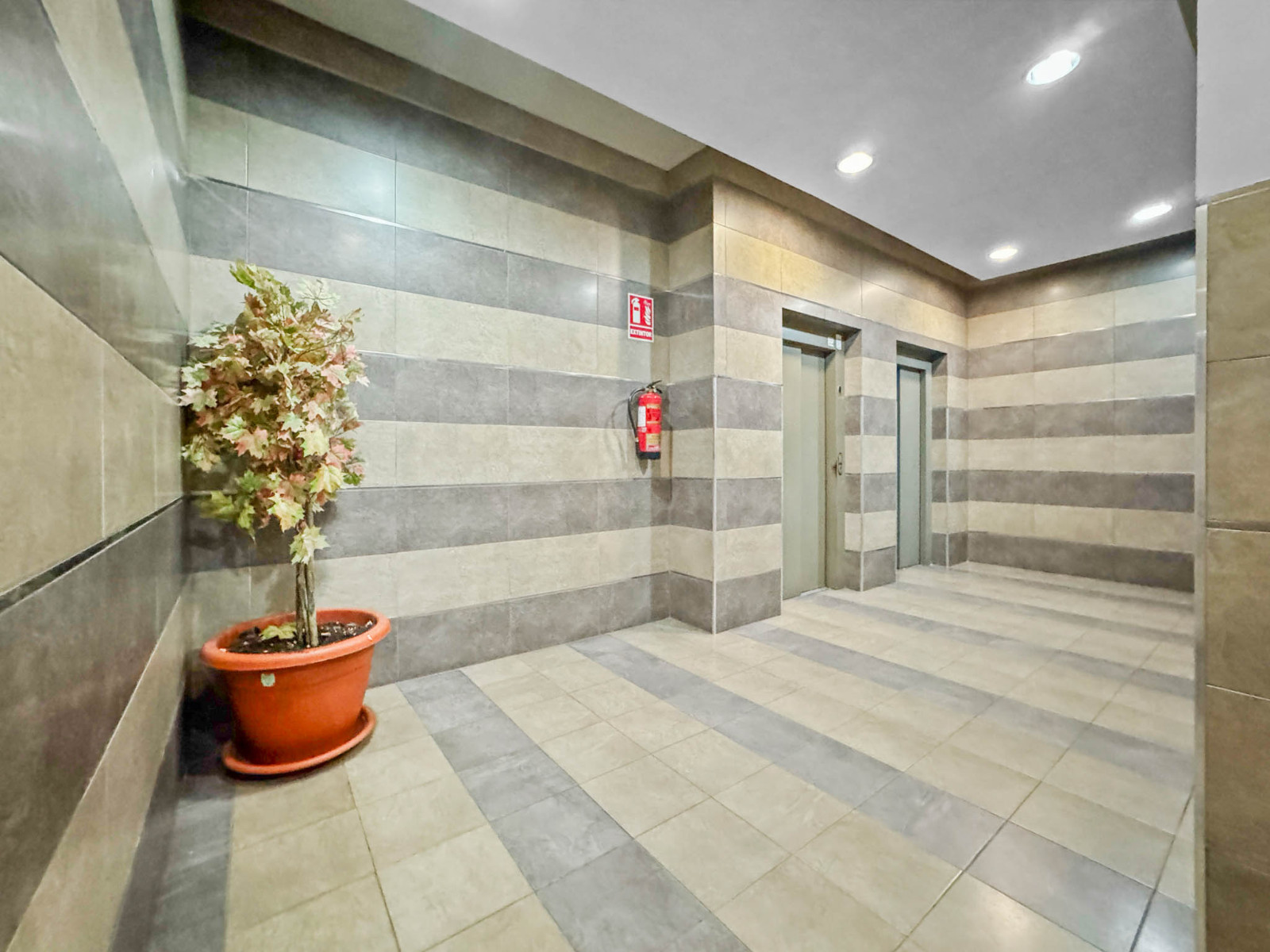 o_1j4mppfdf1t9nnphuonjkumk2b