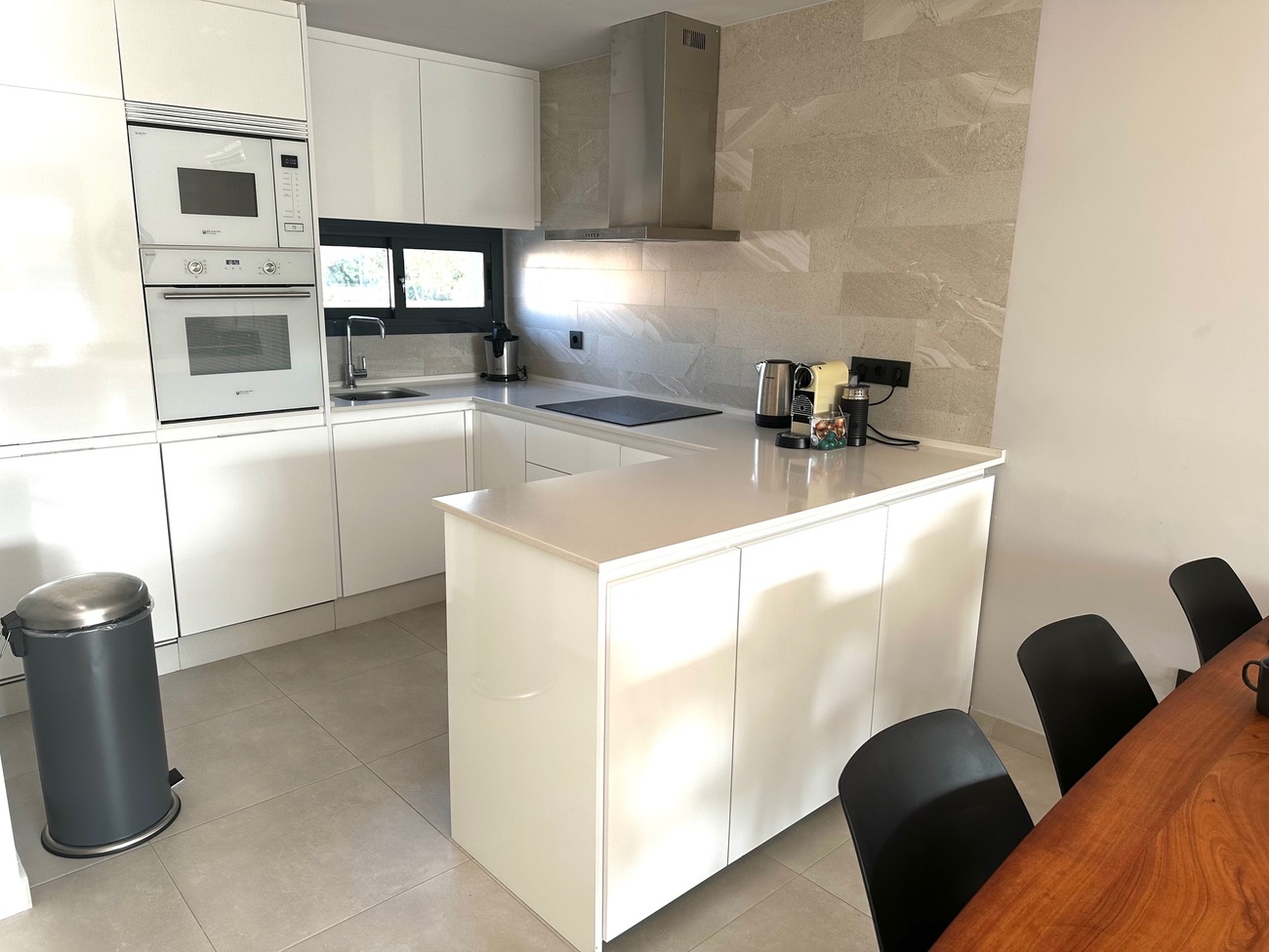 penthouse-el-raso-mss-5184-14