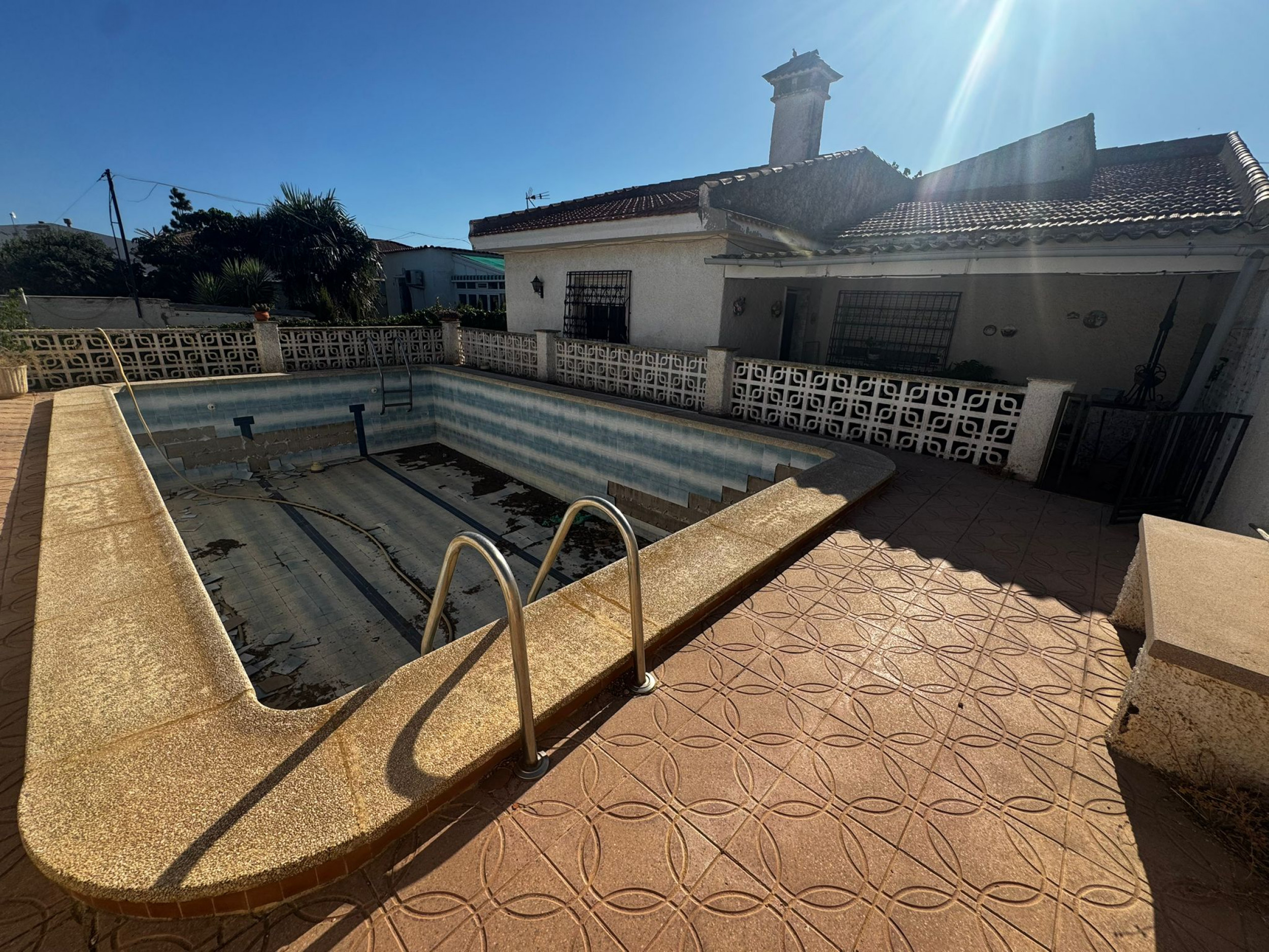 property_attachment_14f6mxunjr_20250919043916