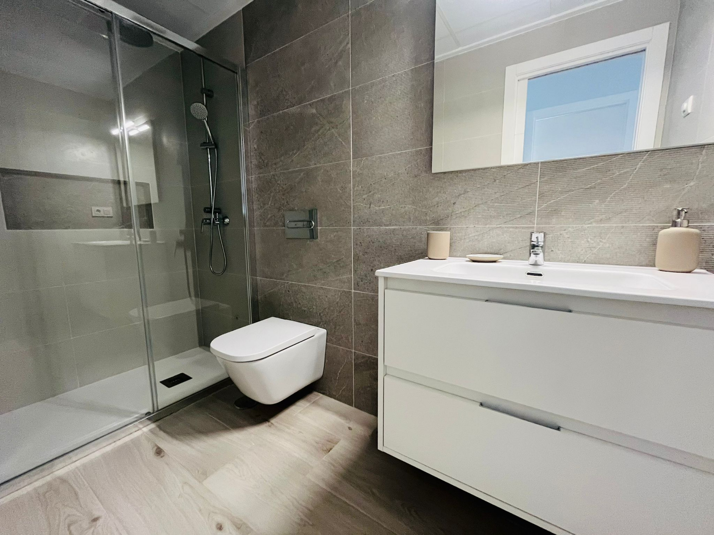 property_attachment_1mh6skebco_20250819010515