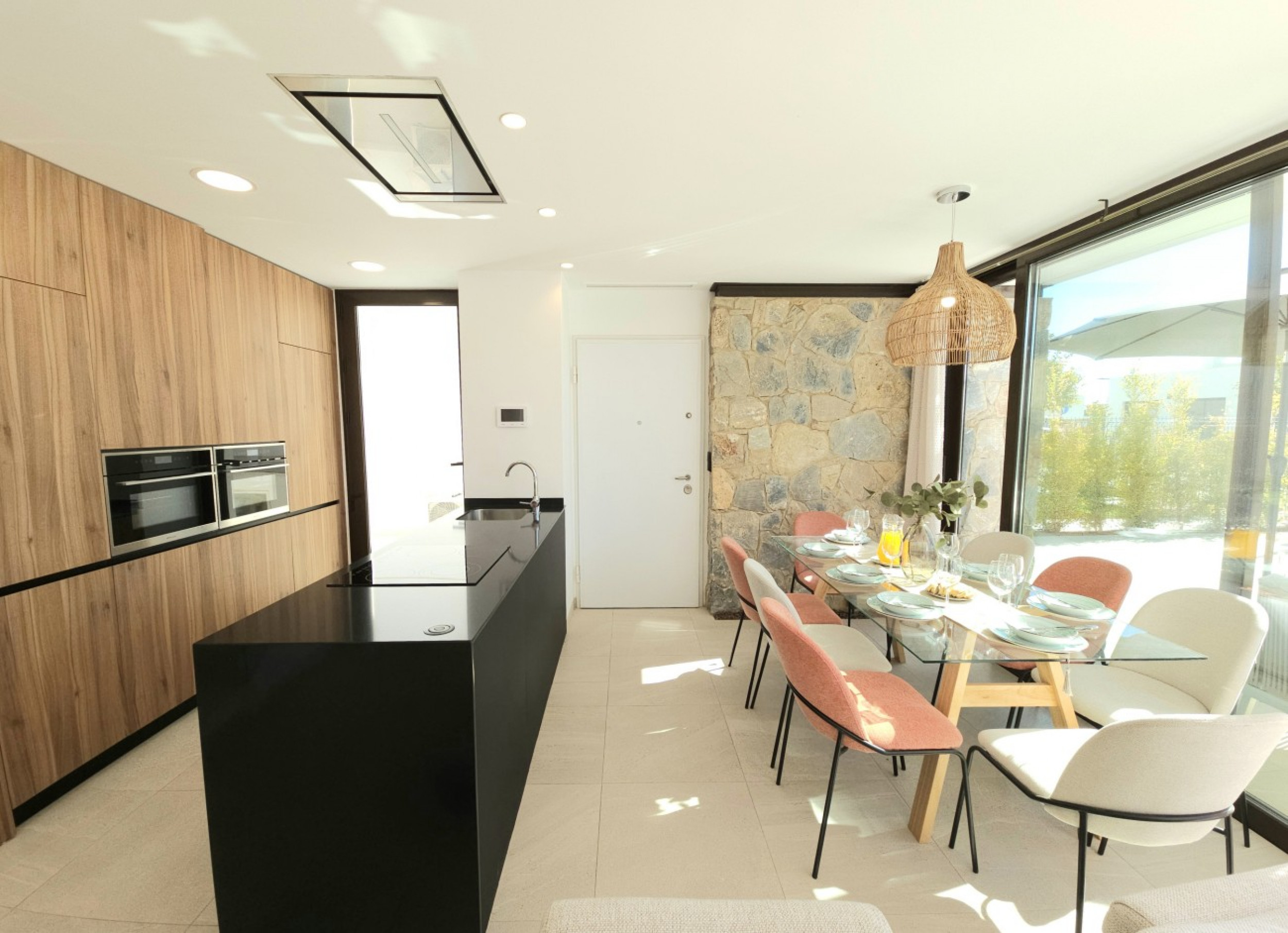 property_attachment_1qbhe57h4c_20250605113102