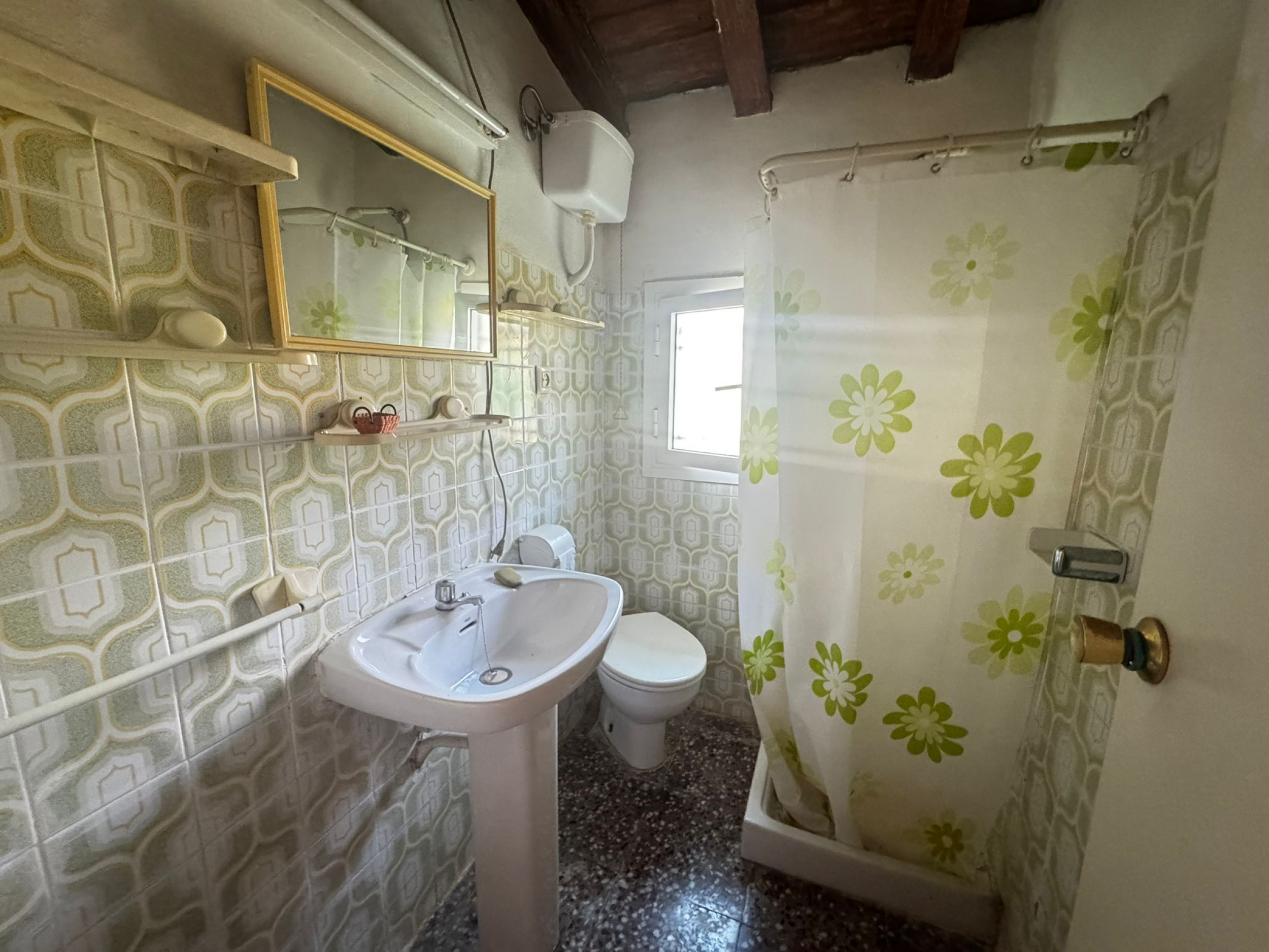 property_attachment_1u7xnhjefv_20250919043929