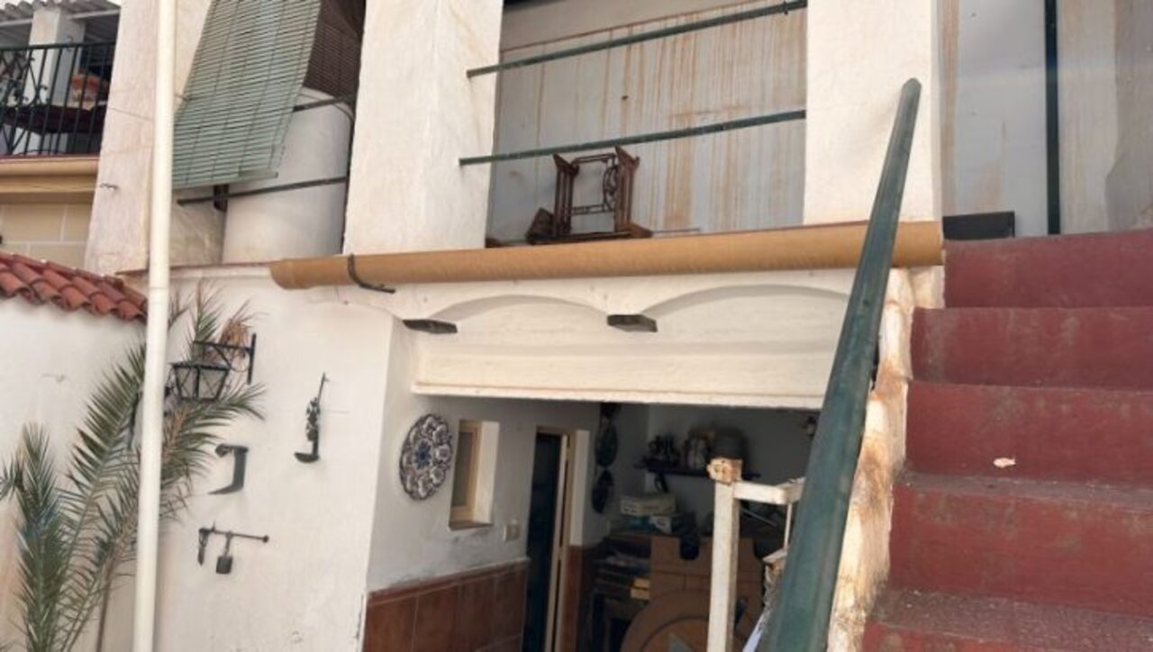 100270-village-house-for-sale-in-alora-53330003-large