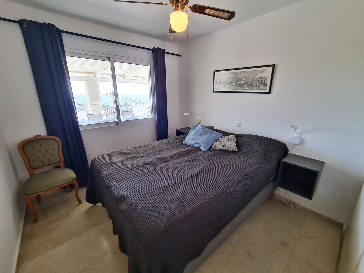 11-20939a0134ad724a8cb2a801094d15a4