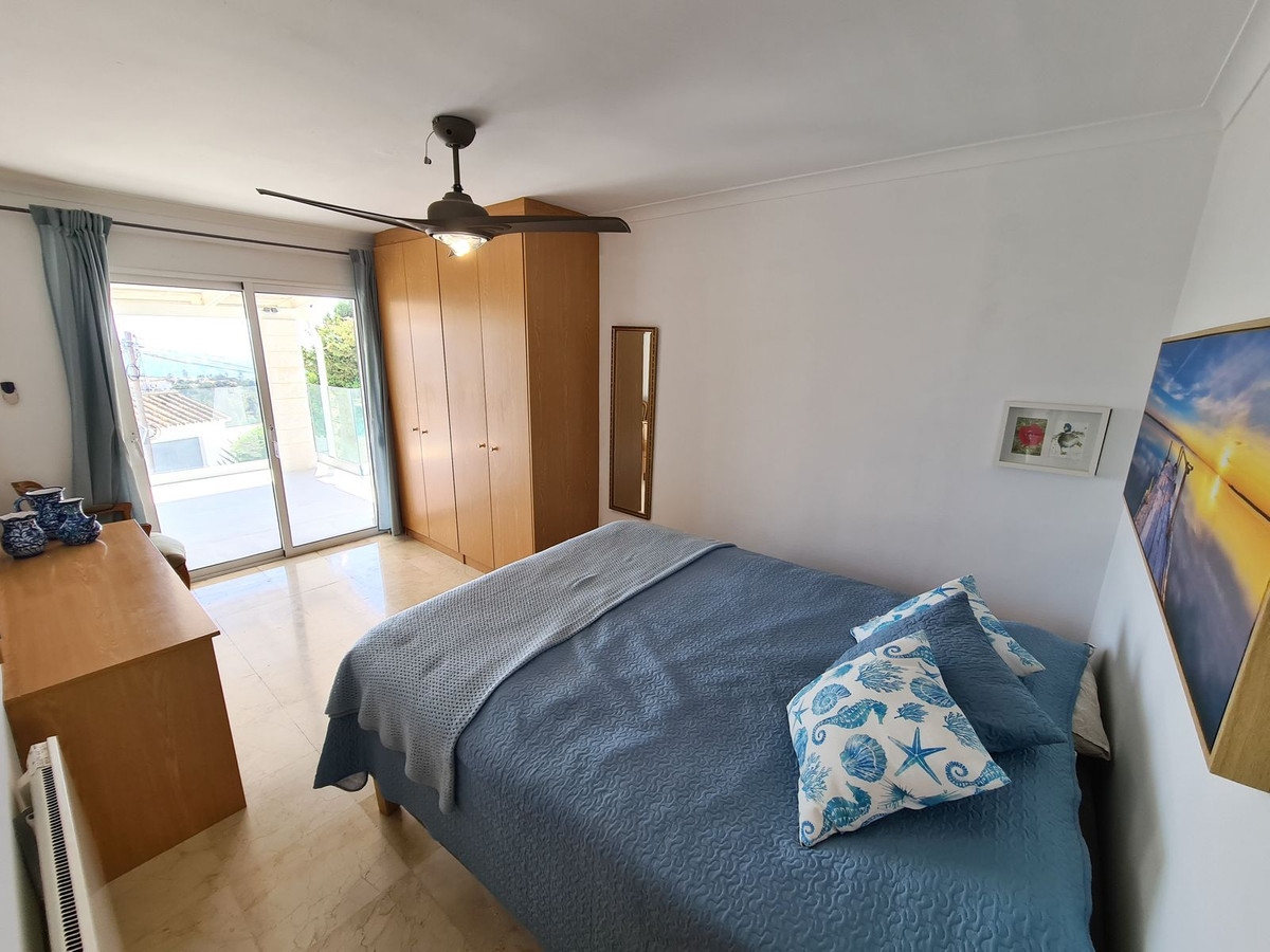 13-5fd73dea700db77384c091ca9818b1a9