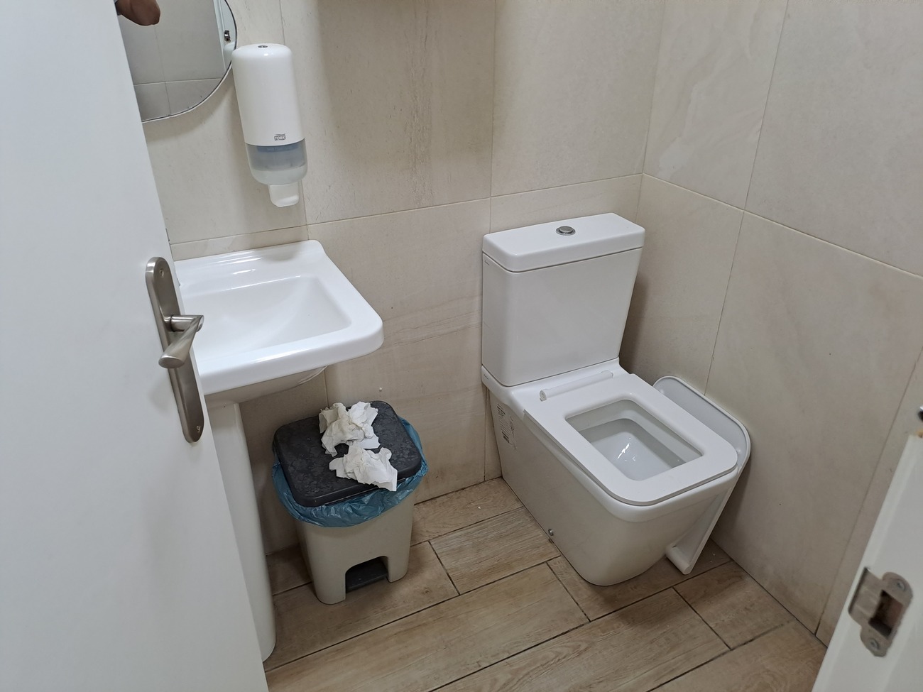 commercial-la-mata-dh-p2377-2