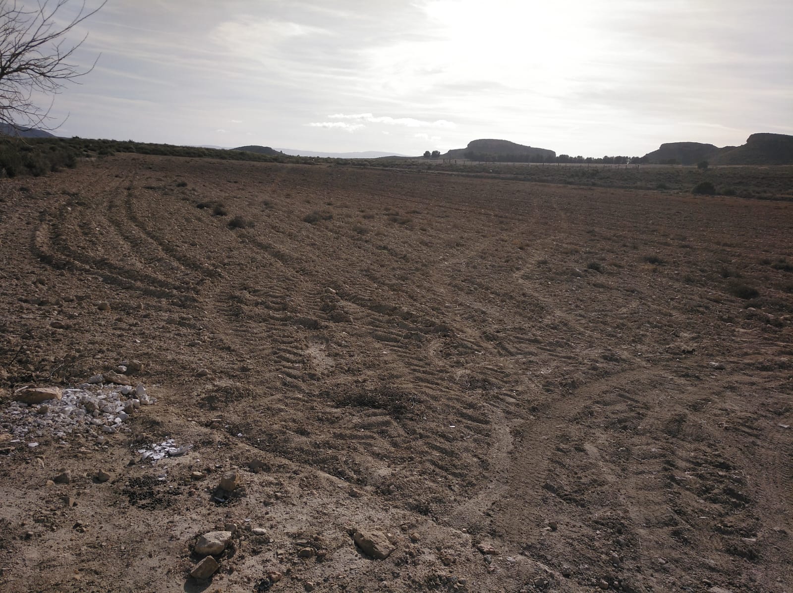 o_1hp90a650hqu18ogbqs1ok9klk1j